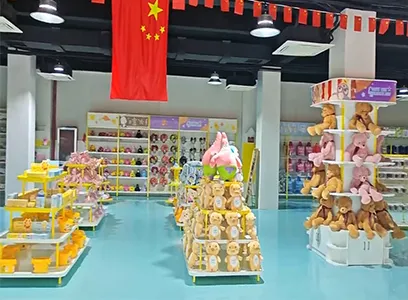 Mainan gift shop case 8